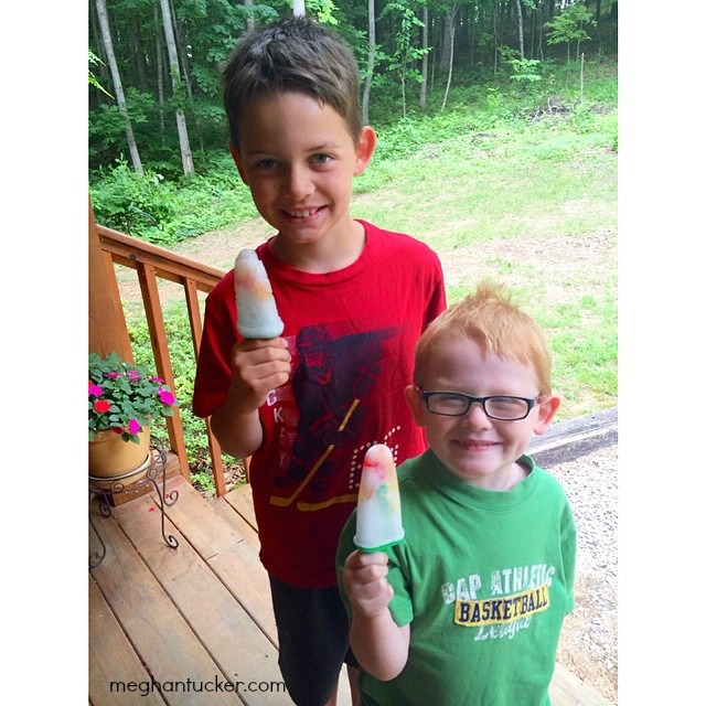 Sprite & Gummy Bear Homemade Popsicle Recipe