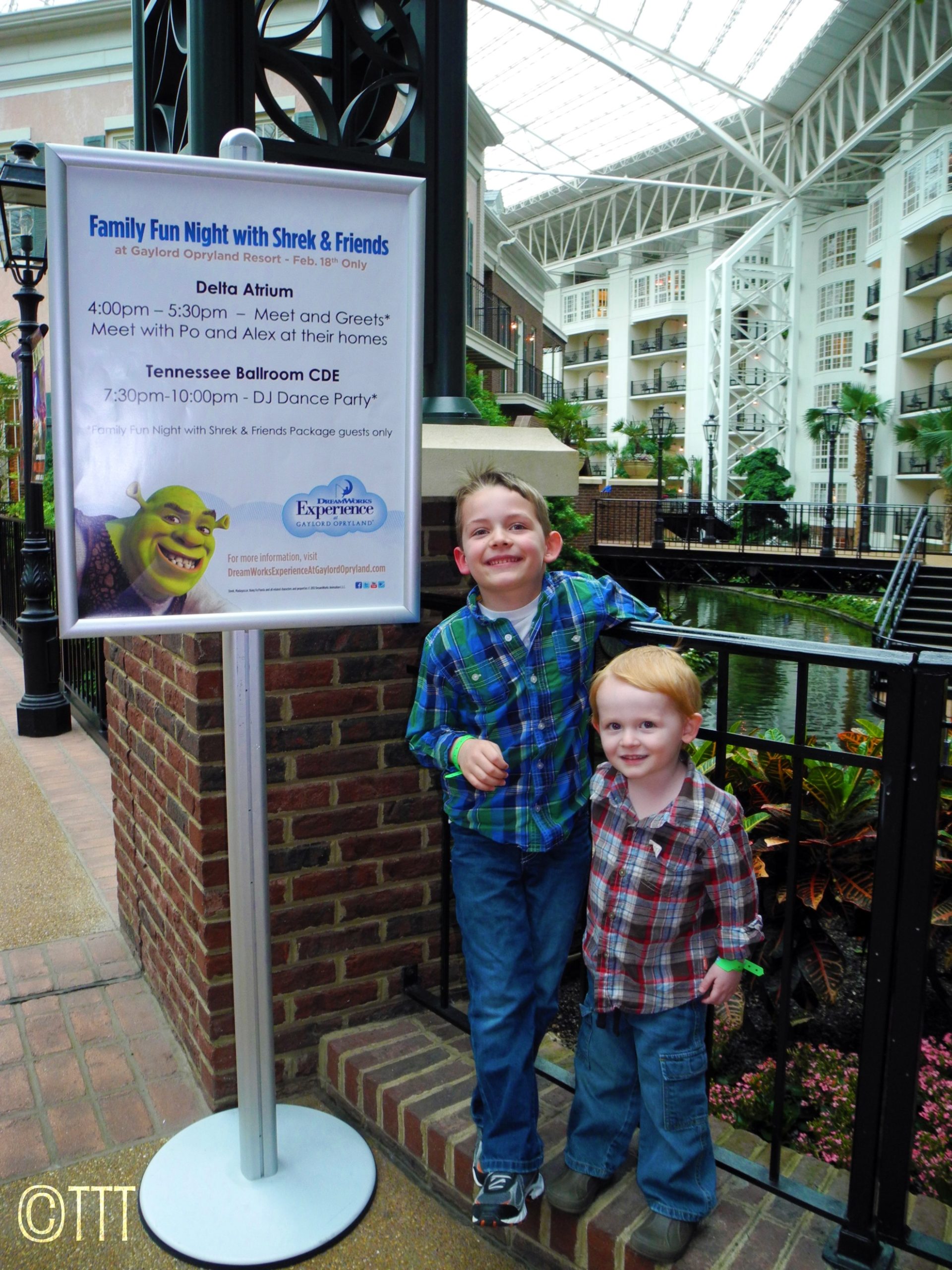 Opryland Hotel – Enjoy Spring Break With Friends From Madagascar
