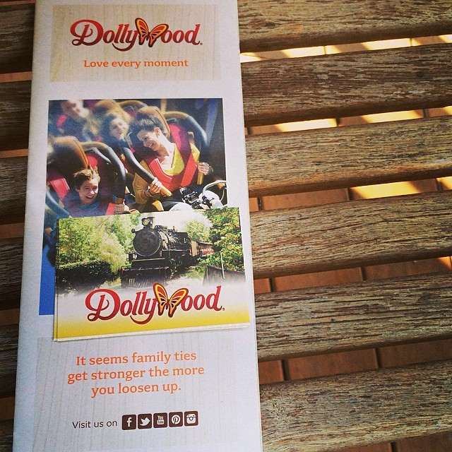 My Blog is 5 Years Old – Win 2 FREE Tickets to Dollywood